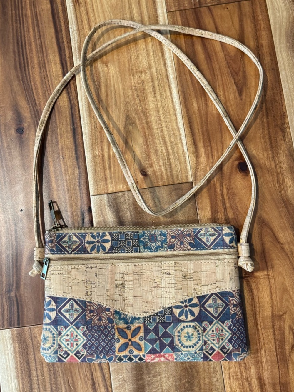 Super lightweight Cork Crossbody purse